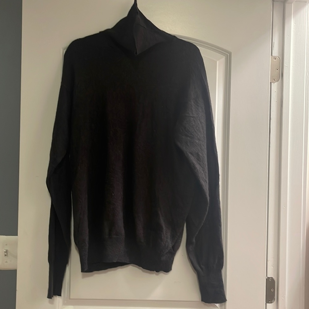 Ultimo black turtleneck 100% cashmere sweater